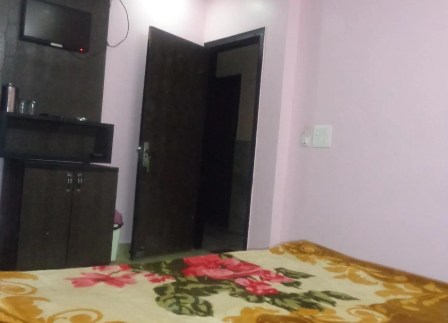 ***  Hotel Raj International Dx In-Front Of Sarai Rohilla Station Delhi  India