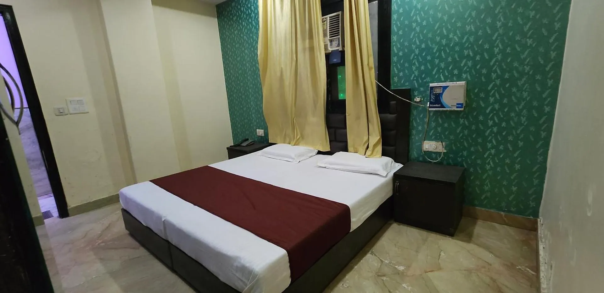 Hotel Raj International Dx In-Front Of Sarai Rohilla Station Delhi